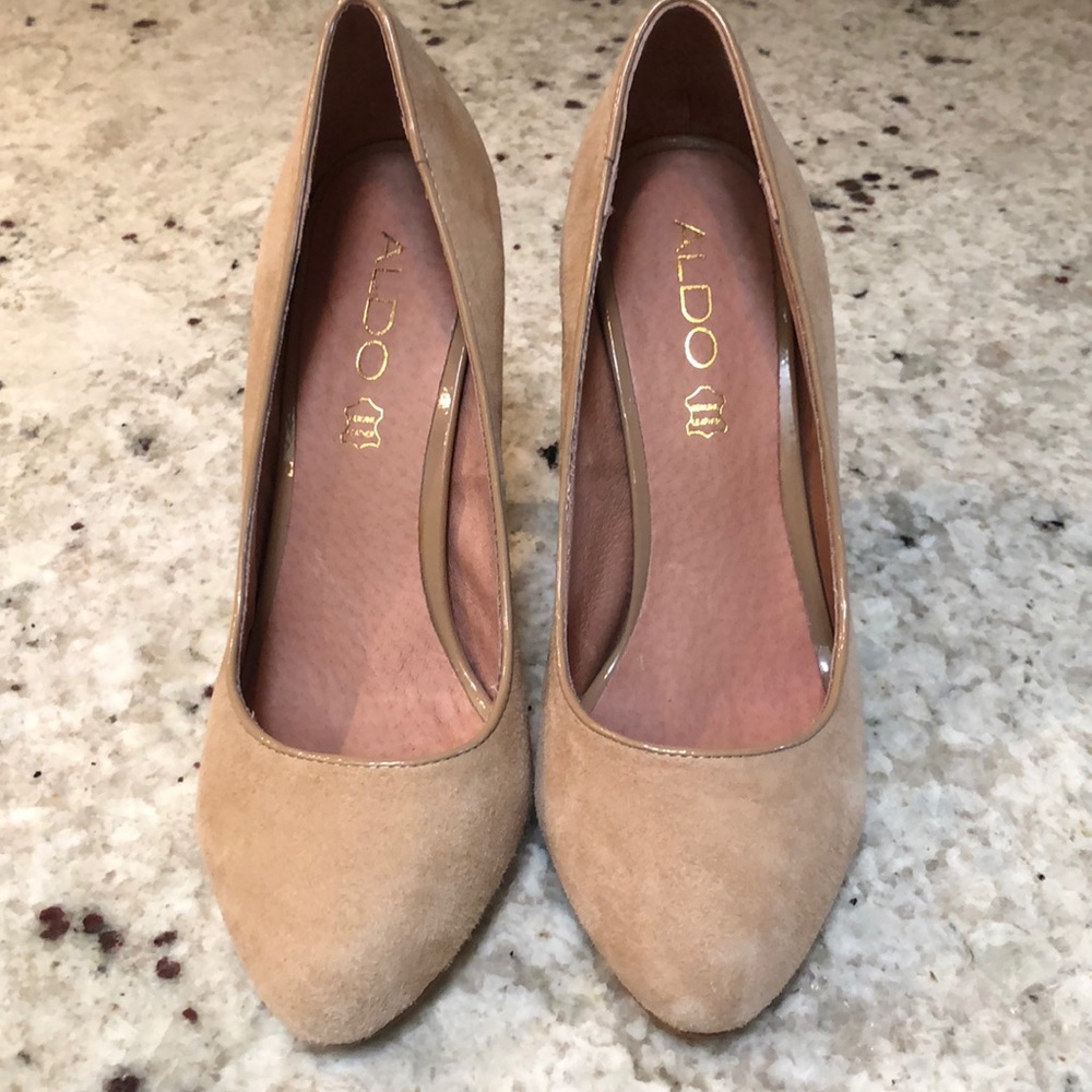 Aldo Suede Pumps